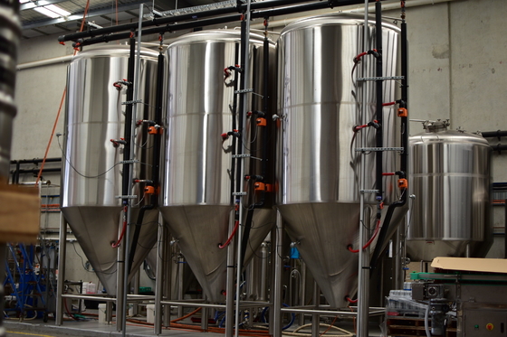 Stainless Steel Tanks Single Layer Jacketed Insulated Tank Volume From 100L To 300HL